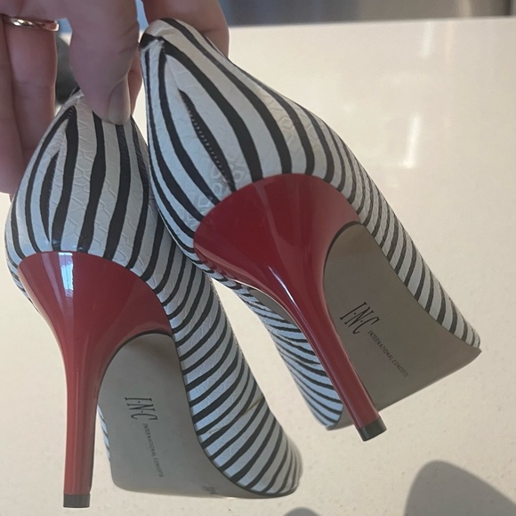 INC pumps from Macy’s size 9M - Picture 6 of 7